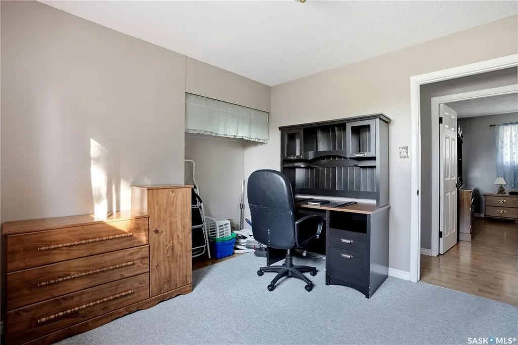 35 Mcinnis Crescent Regina SK S4R 3E7