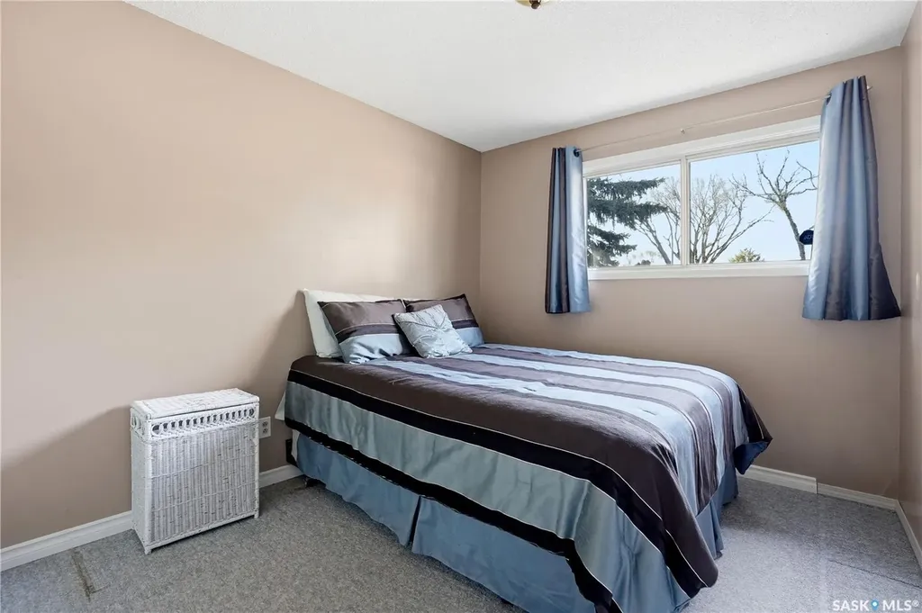 35 Mcinnis Crescent Regina SK S4R 3E7