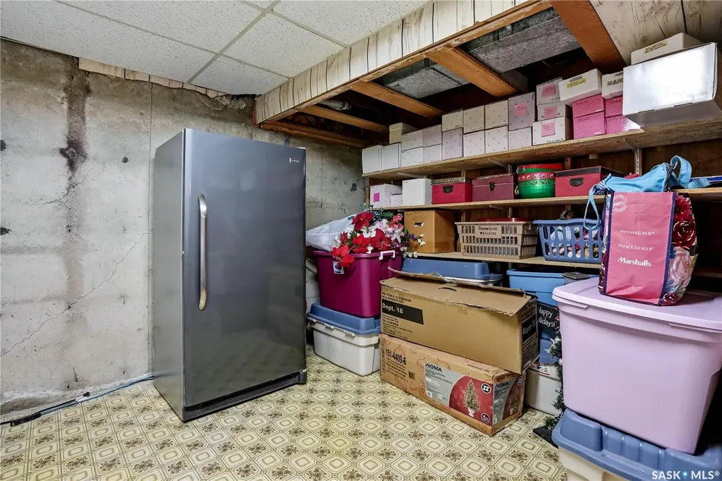35 Mcinnis Crescent Regina SK S4R 3E7