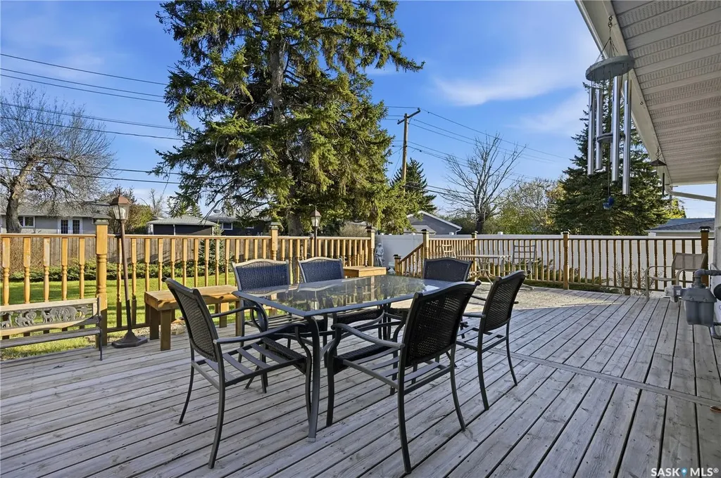 35 Mcinnis Crescent Regina SK S4R 3E7