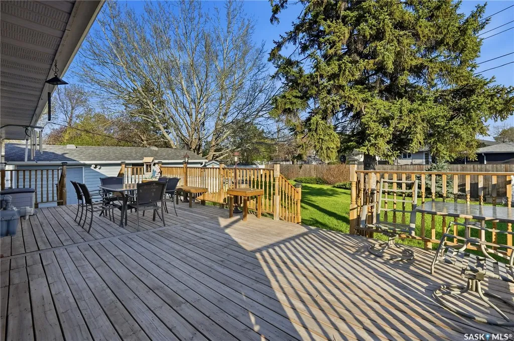 35 Mcinnis Crescent Regina SK S4R 3E7