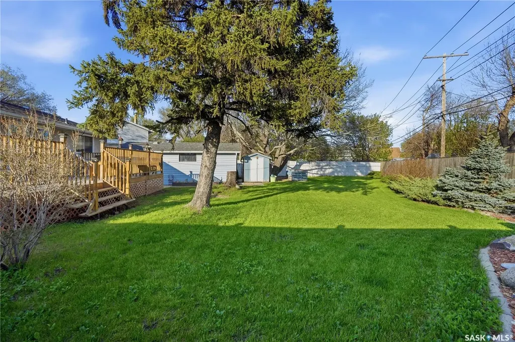 35 Mcinnis Crescent Regina SK S4R 3E7