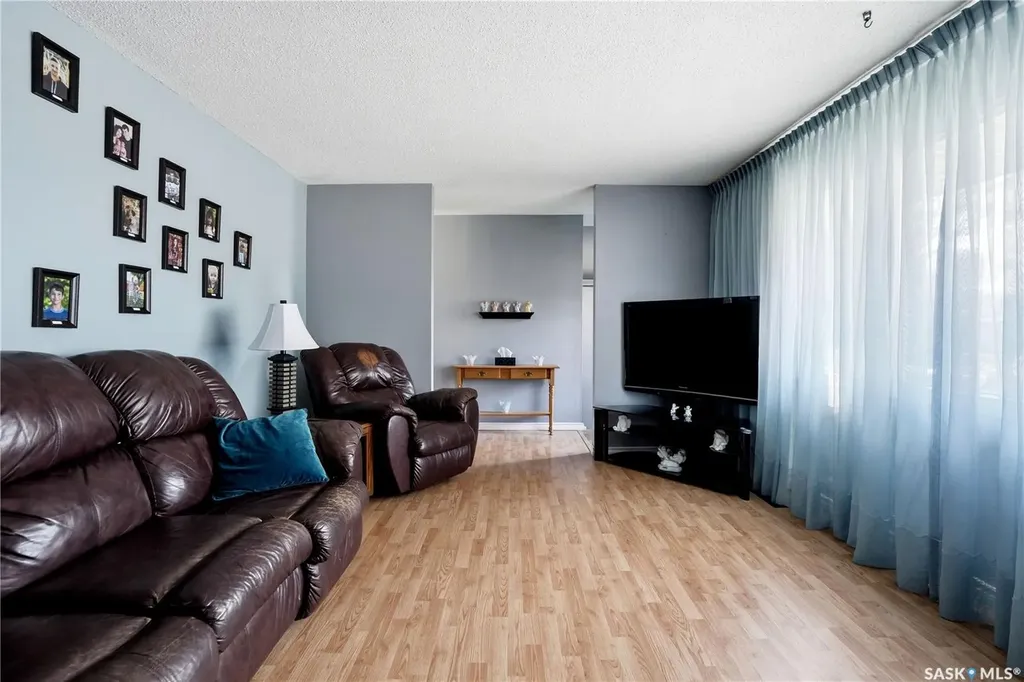 35 Mcinnis Crescent Regina SK S4R 3E7