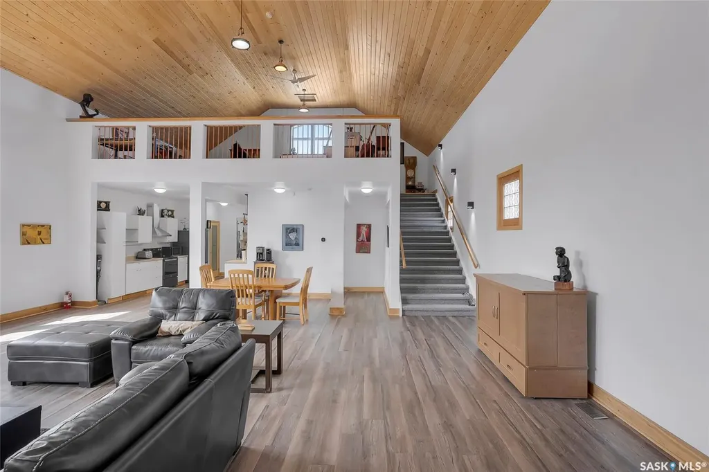 310 F Avenue S Saskatoon SK S7M 1T2