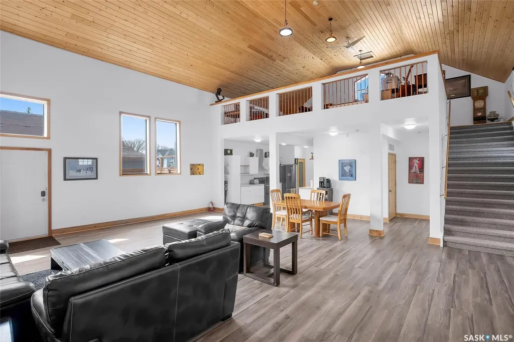 310 F Avenue S Saskatoon SK S7M 1T2