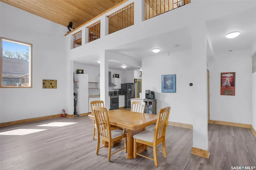 310 F Avenue S Saskatoon SK S7M 1T2
