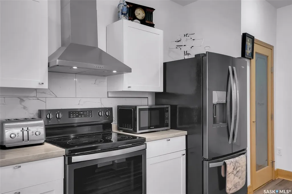 310 F Avenue S Saskatoon SK S7M 1T2