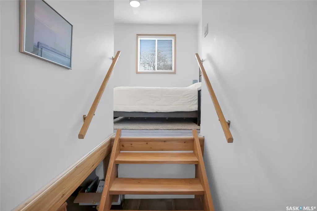 310 F Avenue S Saskatoon SK S7M 1T2