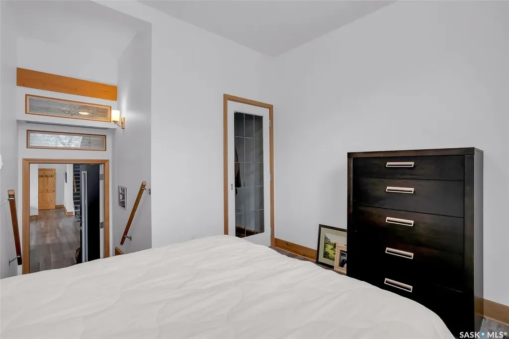 310 F Avenue S Saskatoon SK S7M 1T2