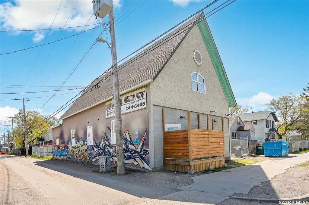 310 F Avenue S Saskatoon SK S7M 1T2