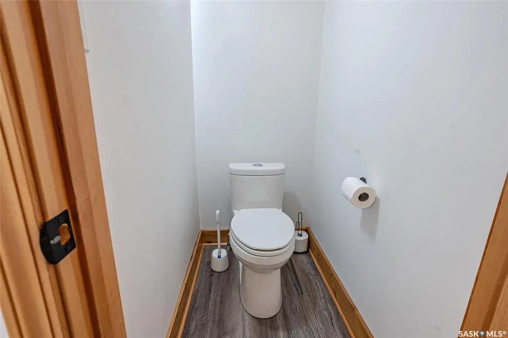 310 F Avenue S Saskatoon SK S7M 1T2