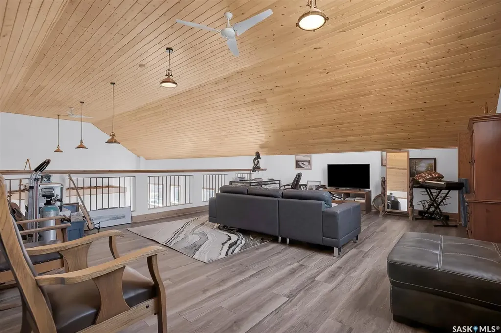 310 F Avenue S Saskatoon SK S7M 1T2