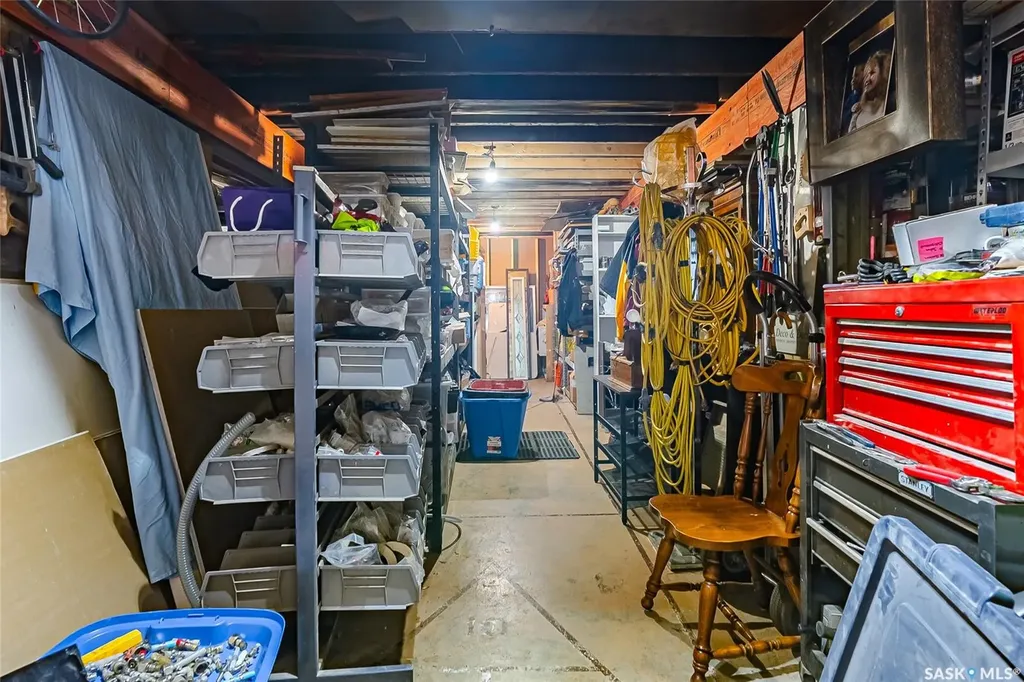 310 F Avenue S Saskatoon SK S7M 1T2