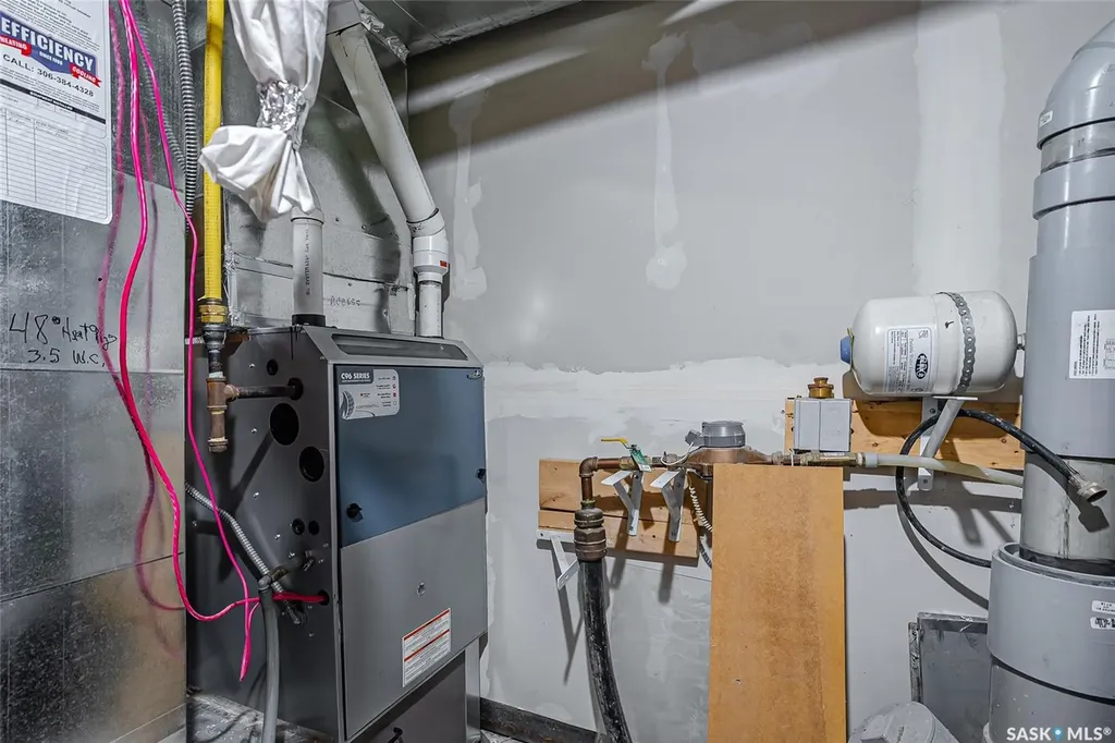 310 F Avenue S Saskatoon SK S7M 1T2
