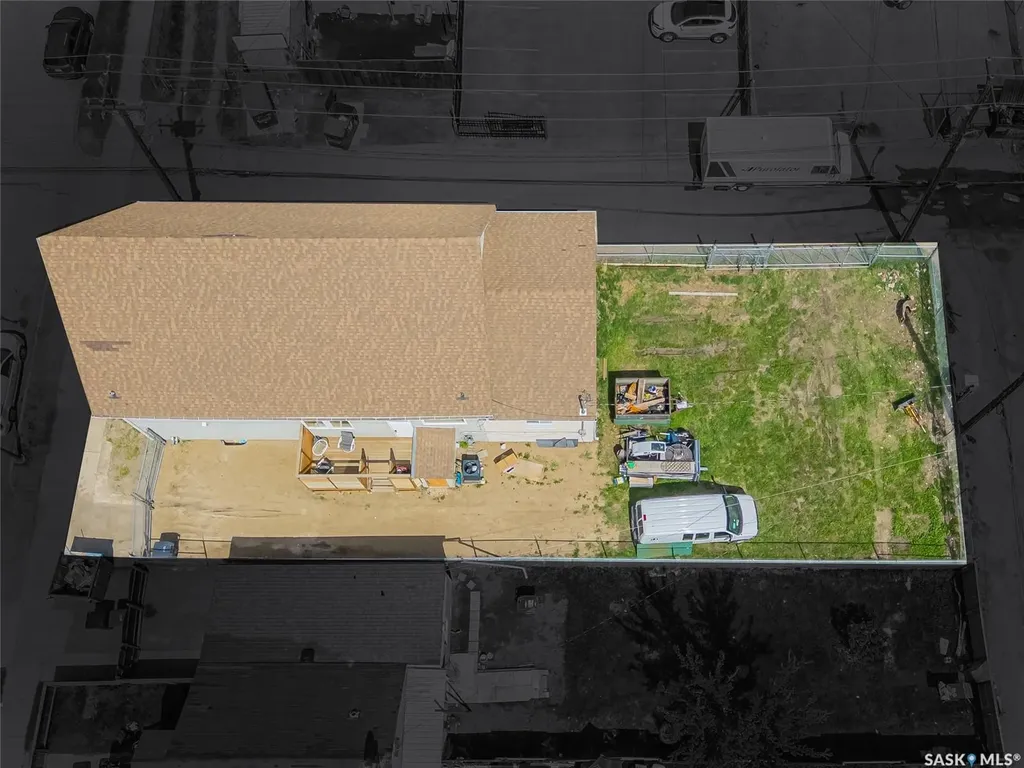 310 F Avenue S Saskatoon SK S7M 1T2