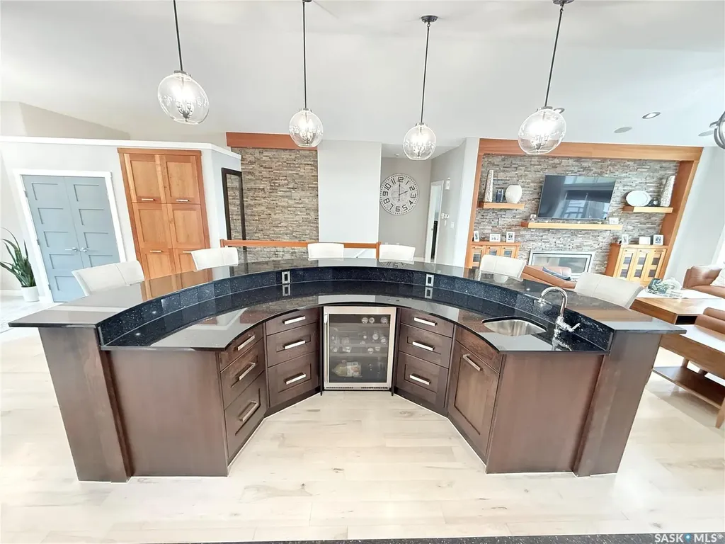 1832 Gordon Miles Place Weyburn SK S4H 0B9