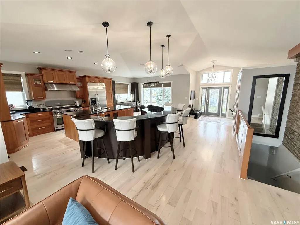 1832 Gordon Miles Place Weyburn SK S4H 0B9