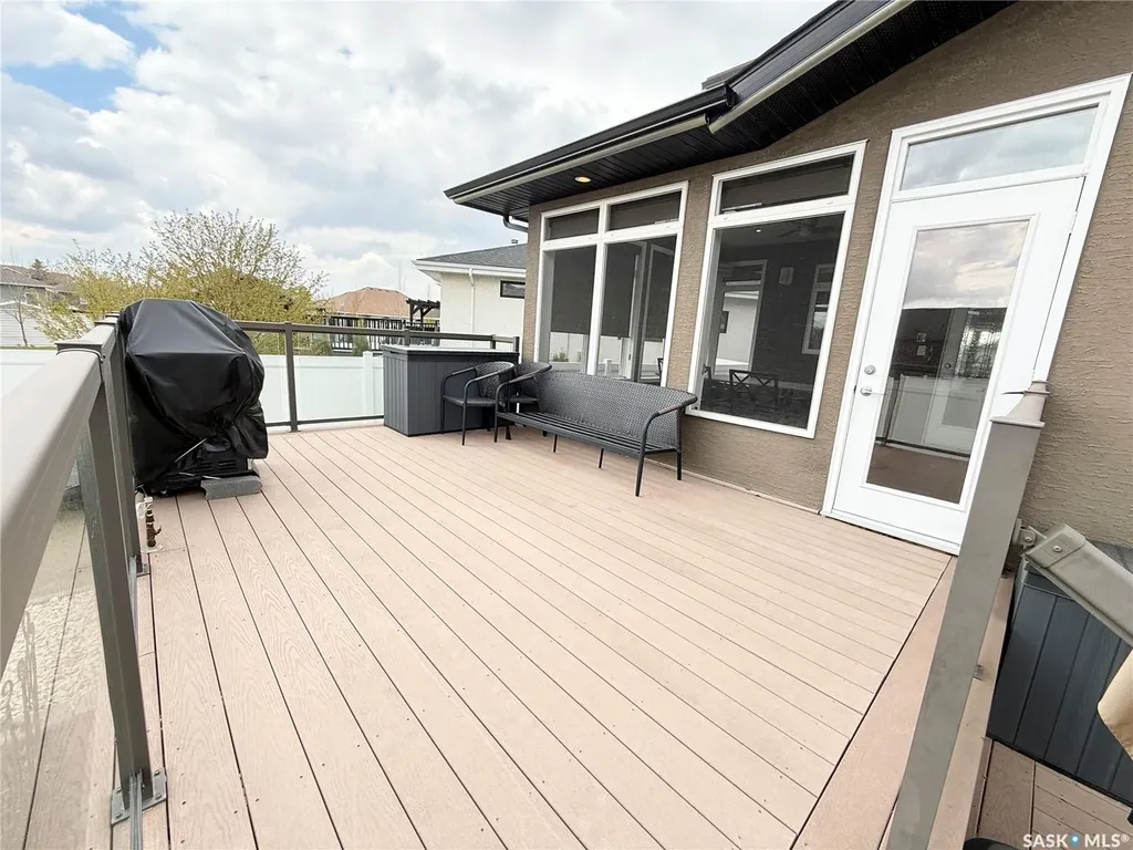 1832 Gordon Miles Place Weyburn SK S4H 0B9