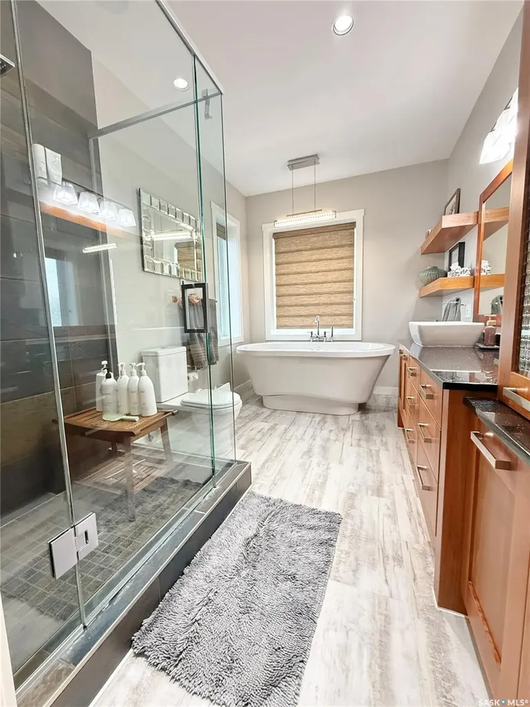1832 Gordon Miles Place Weyburn SK S4H 0B9