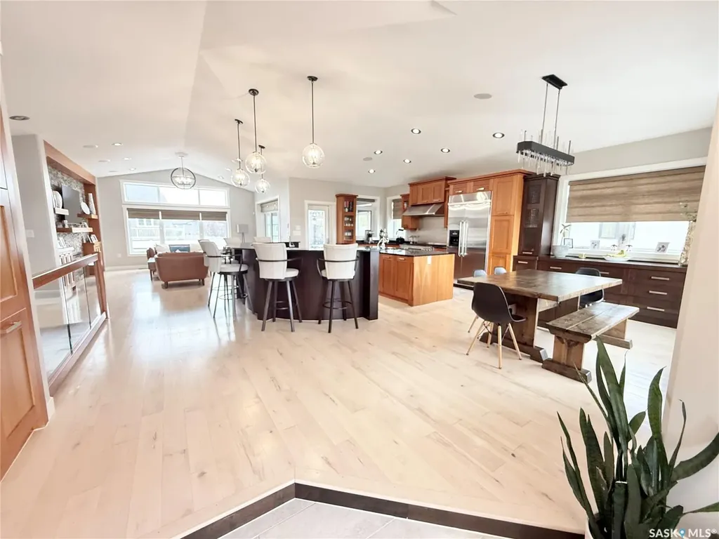 1832 Gordon Miles Place Weyburn SK S4H 0B9