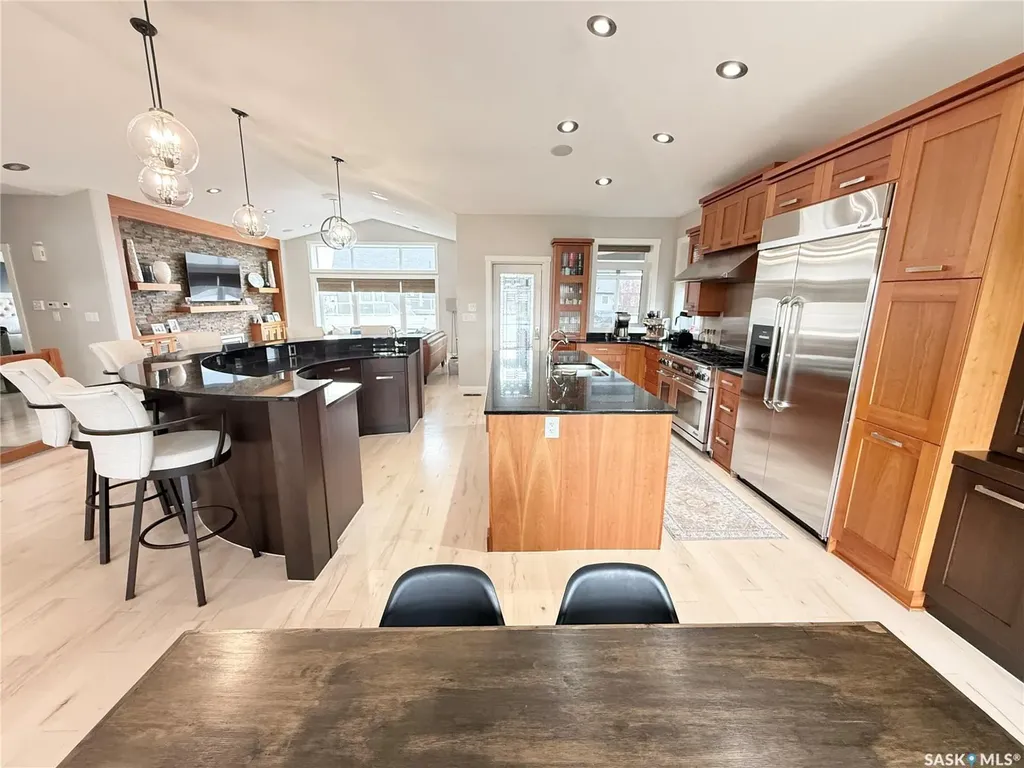 1832 Gordon Miles Place Weyburn SK S4H 0B9