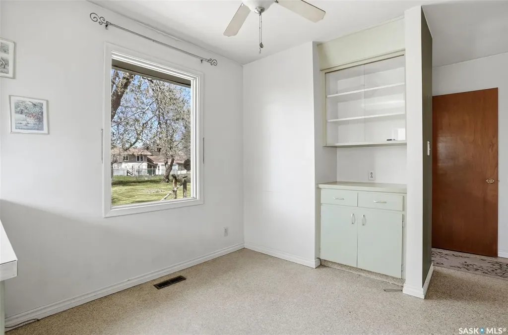 125 Brownlee Avenue Mclean SK S0G 3E0