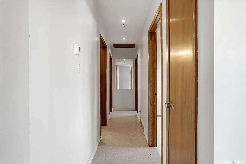125 Brownlee Avenue Mclean SK S0G 3E0
