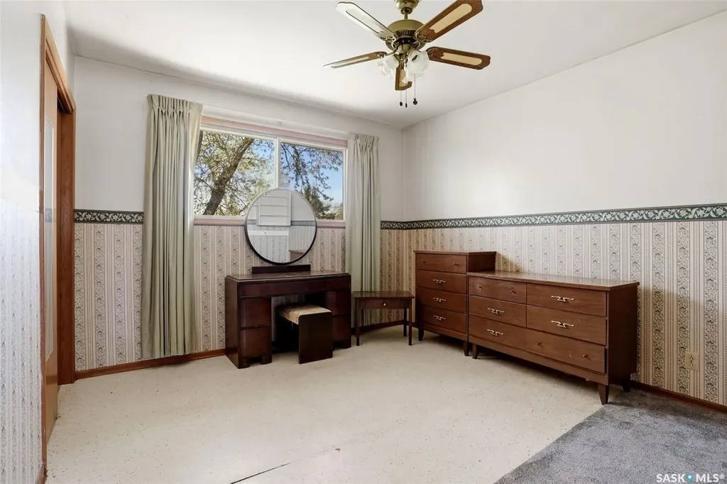 125 Brownlee Avenue Mclean SK S0G 3E0