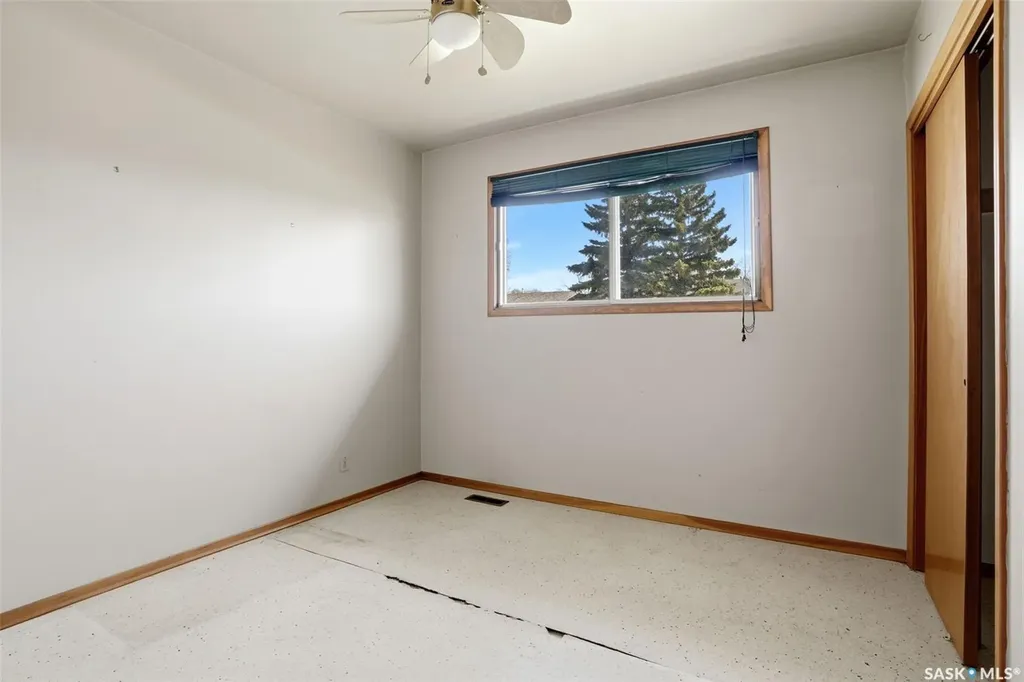 125 Brownlee Avenue Mclean SK S0G 3E0