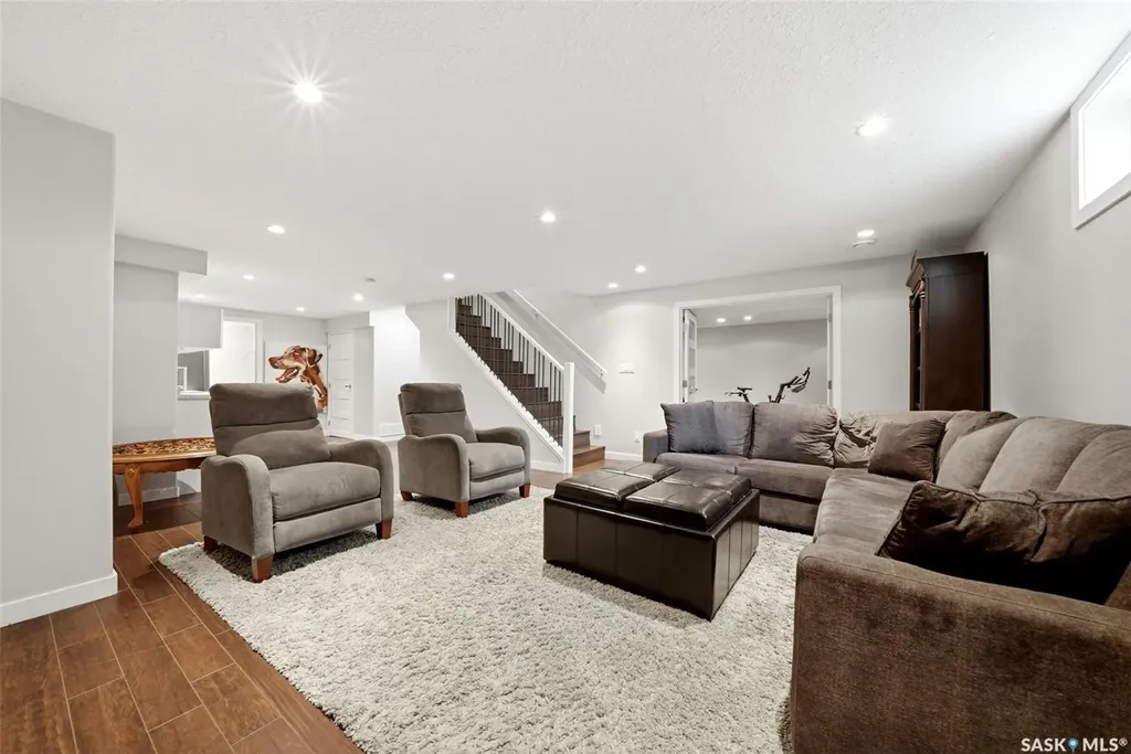 2034 Wascana Greens Regina SK S4V 2M1