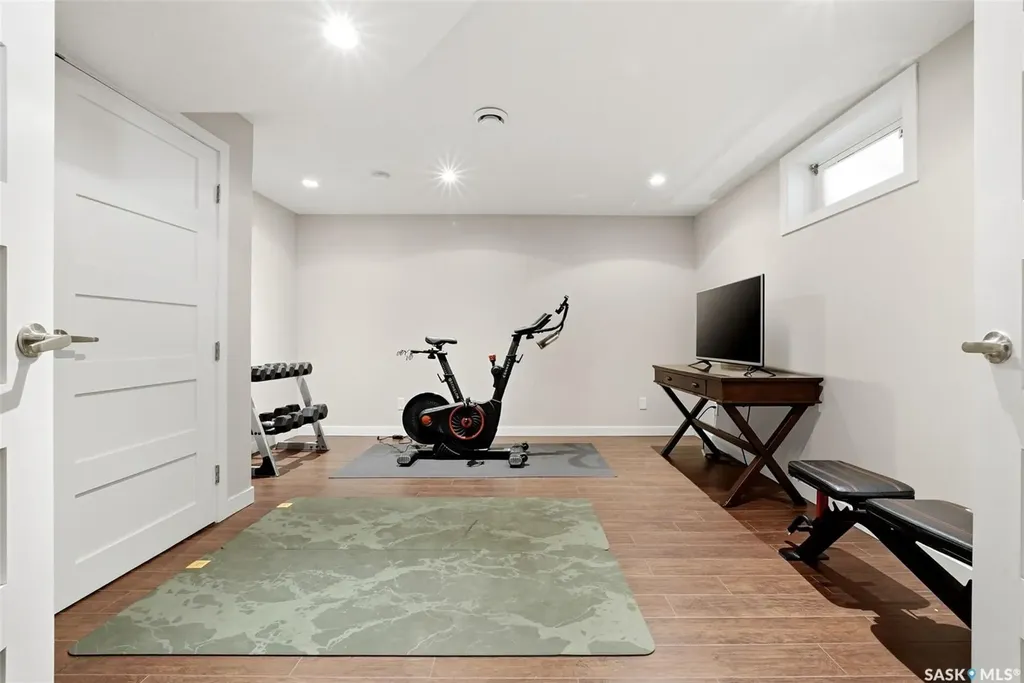 2034 Wascana Greens Regina SK S4V 2M1