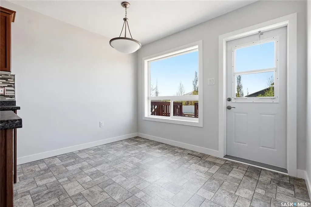 741 Glenview Cove Martensville SK S0K 0A2