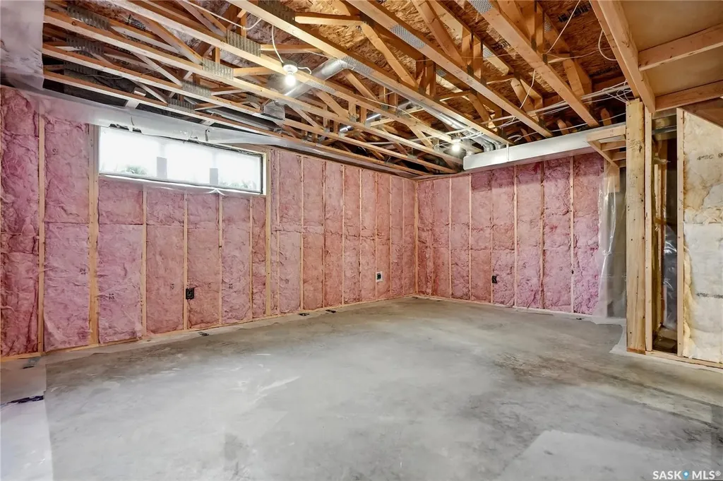 741 Glenview Cove Martensville SK S0K 0A2
