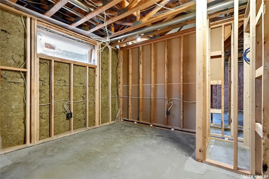 741 Glenview Cove Martensville SK S0K 0A2