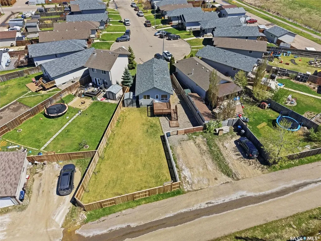 741 Glenview Cove Martensville SK S0K 0A2