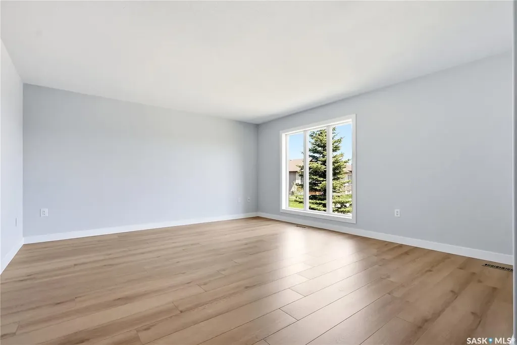 741 Glenview Cove Martensville SK S0K 0A2