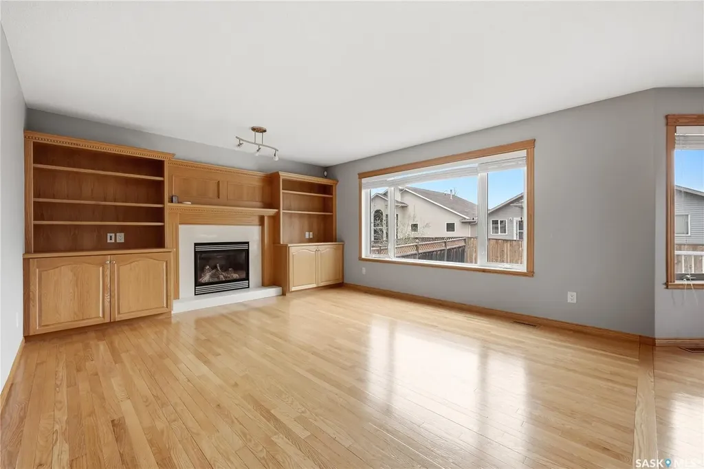 9382 Wascana Mews Regina SK S4V 2W4