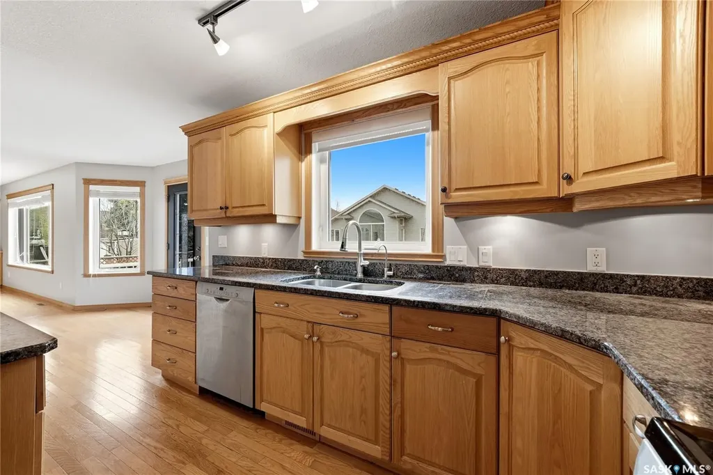 9382 Wascana Mews Regina SK S4V 2W4