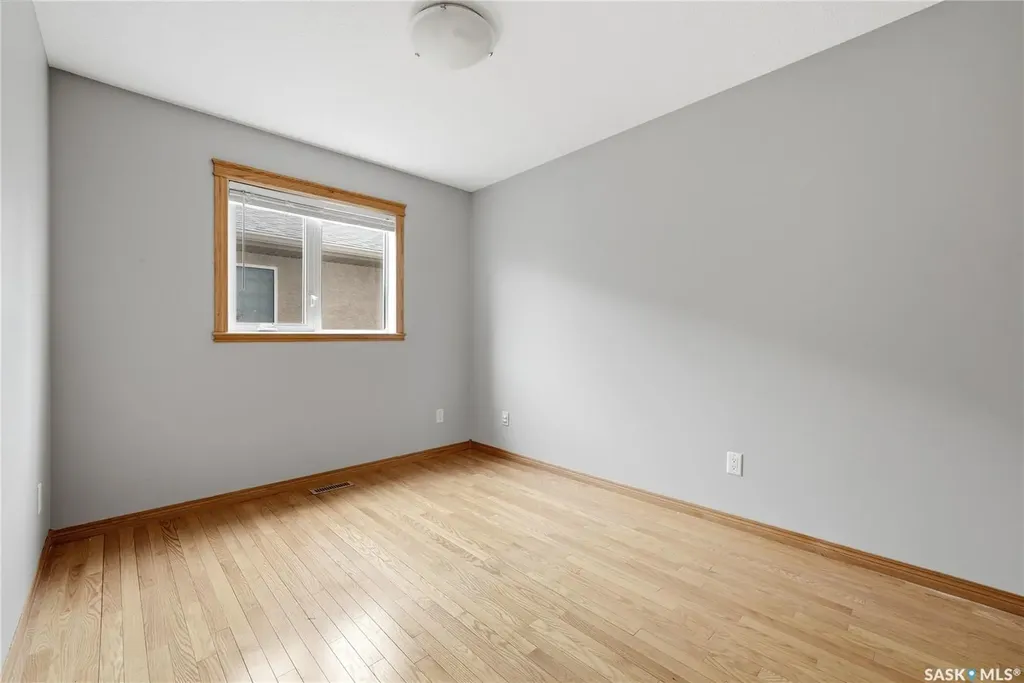 9382 Wascana Mews Regina SK S4V 2W4