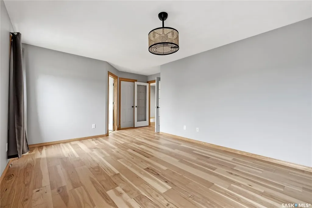 9382 Wascana Mews Regina SK S4V 2W4