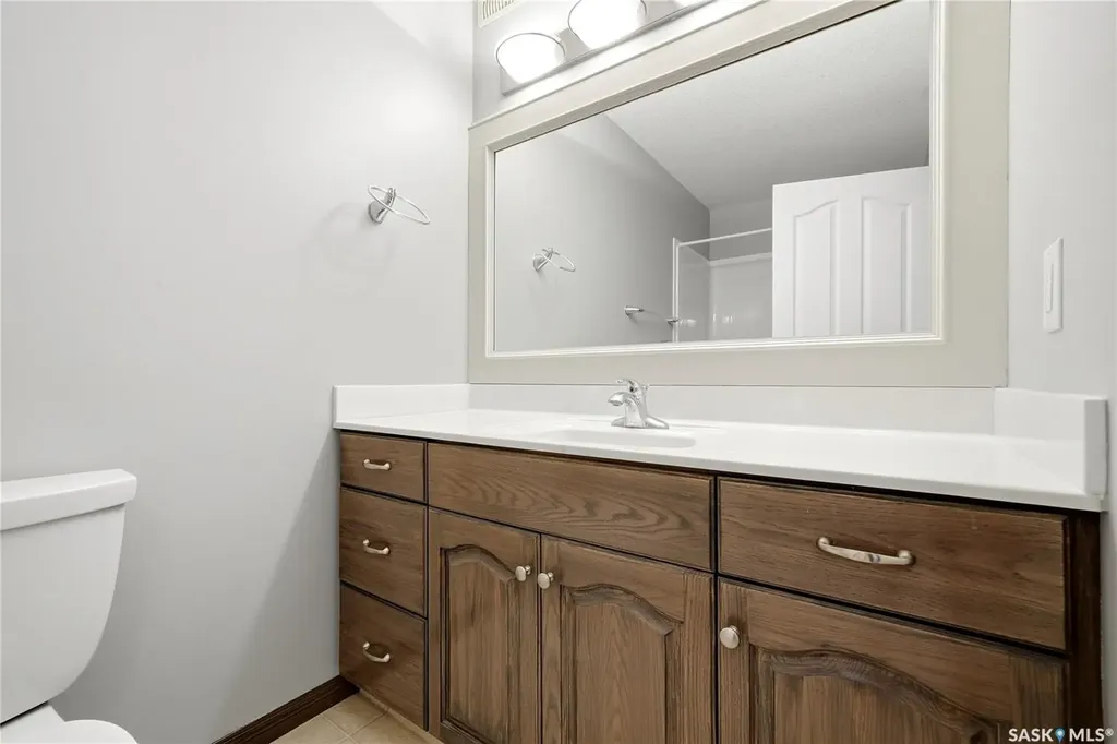 9382 Wascana Mews Regina SK S4V 2W4