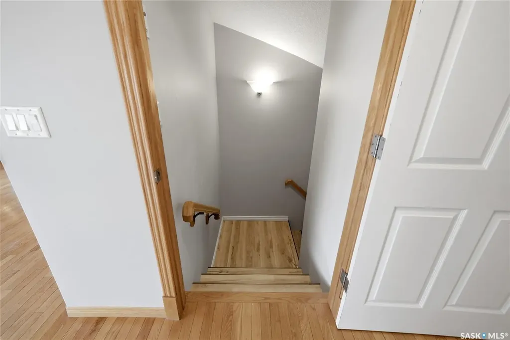 9382 Wascana Mews Regina SK S4V 2W4