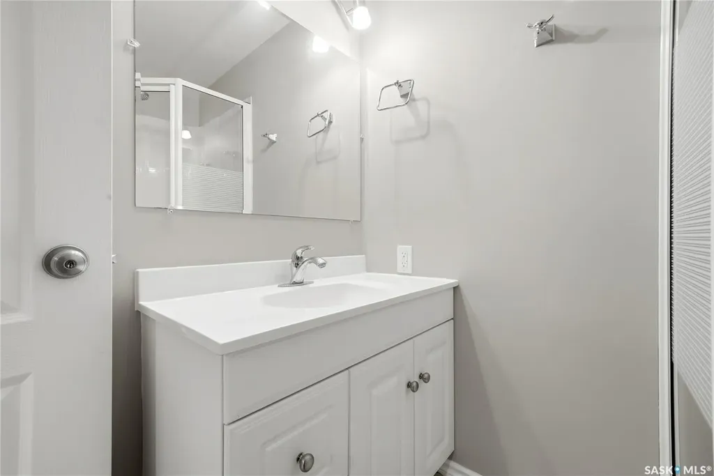 9382 Wascana Mews Regina SK S4V 2W4