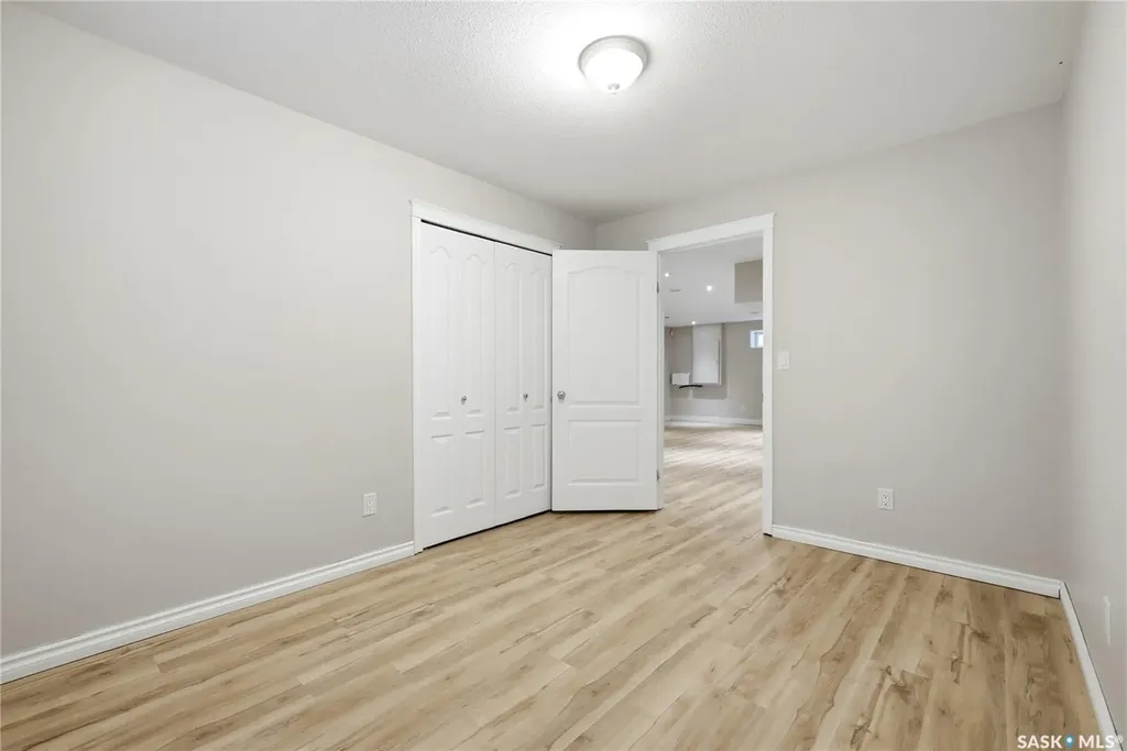 9382 Wascana Mews Regina SK S4V 2W4