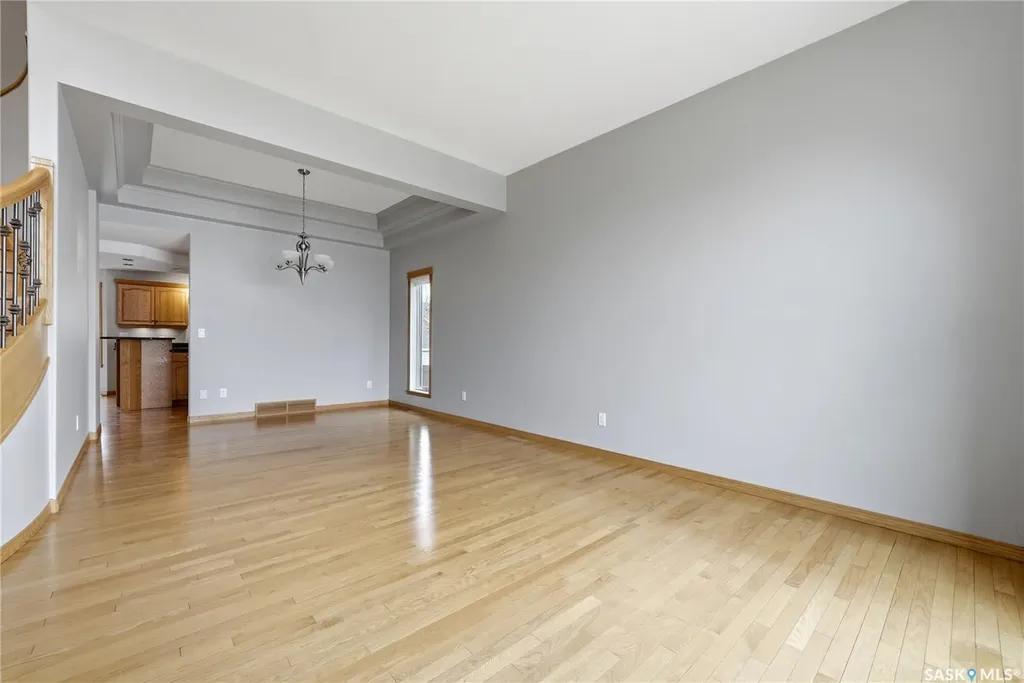 9382 Wascana Mews Regina SK S4V 2W4