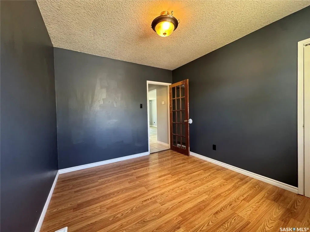 646 Retallack Street Regina SK S4T 2G4