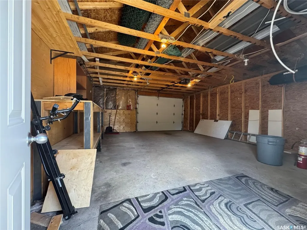 646 Retallack Street Regina SK S4T 2G4