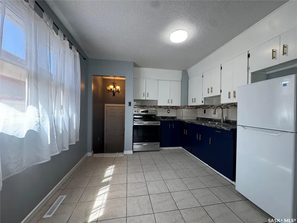 646 Retallack Street Regina SK S4T 2G4