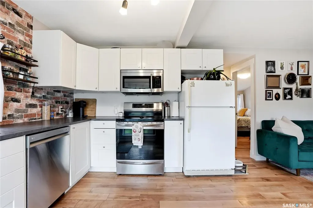 505 F Avenue S Saskatoon SK S7M 1T6