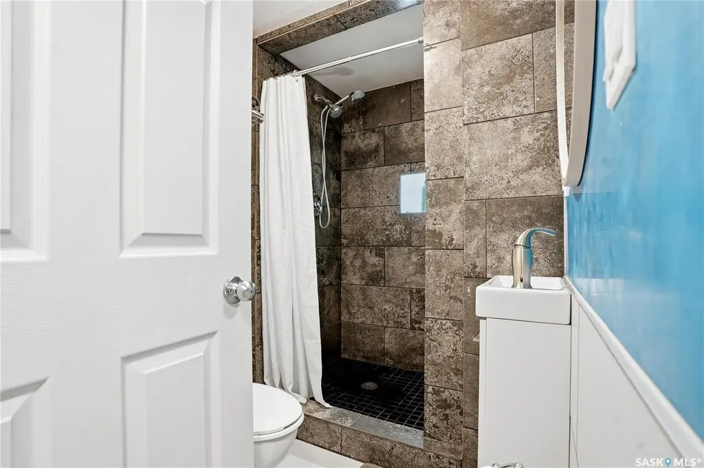 505 F Avenue S Saskatoon SK S7M 1T6